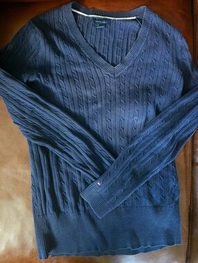 Tommy Hilfiger Women's Navy Cable-Knit V-Neck Sweater